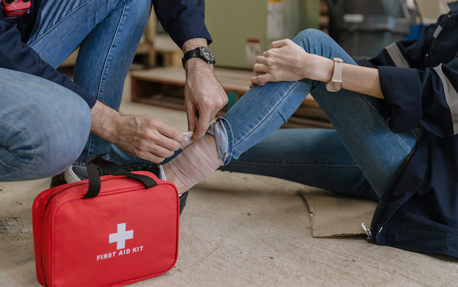Primo soccorso in azienda: avete le giuste dotazioni?