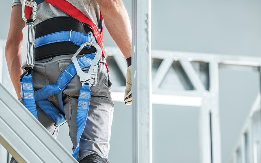 Novità lavori in quota: cambiano le regole sulla prevenzione delle cadute